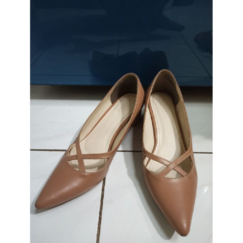 Amazara Sepatu seri Gemma (Sepatu high heels)