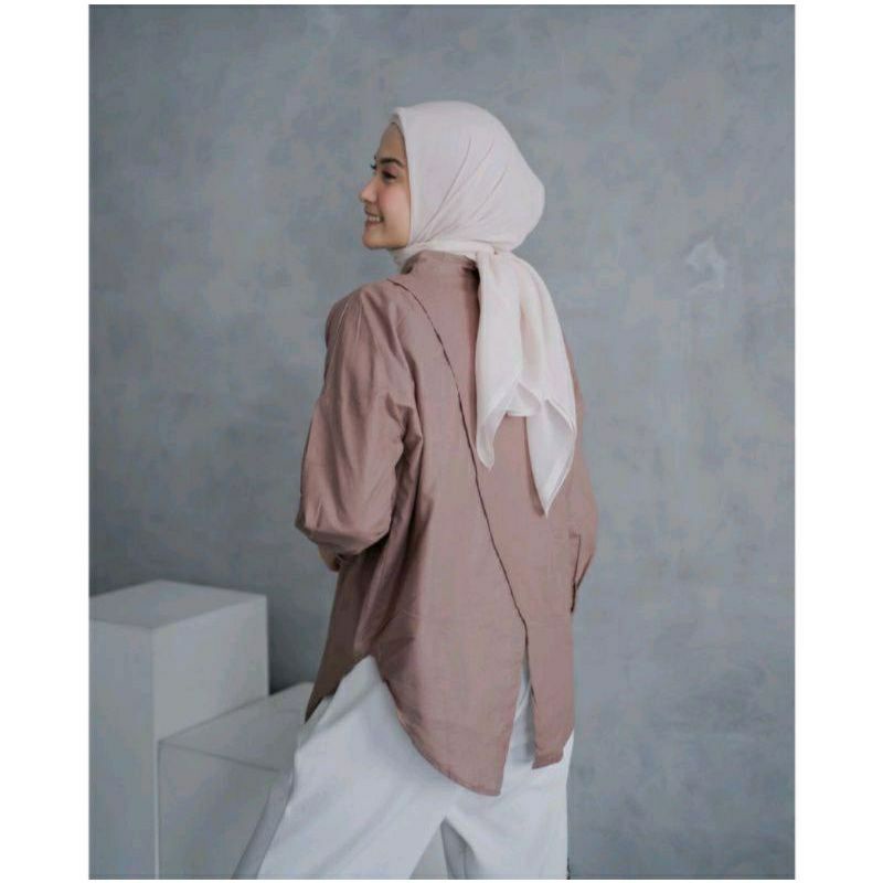 KEMEJA LINEN NELKA SHIRT / KEMEJA WANITA OVER SIZE / KEMEJA LINEN WANITA LENGAN PANJANG / KEMEJA LINEN KEKINIAN