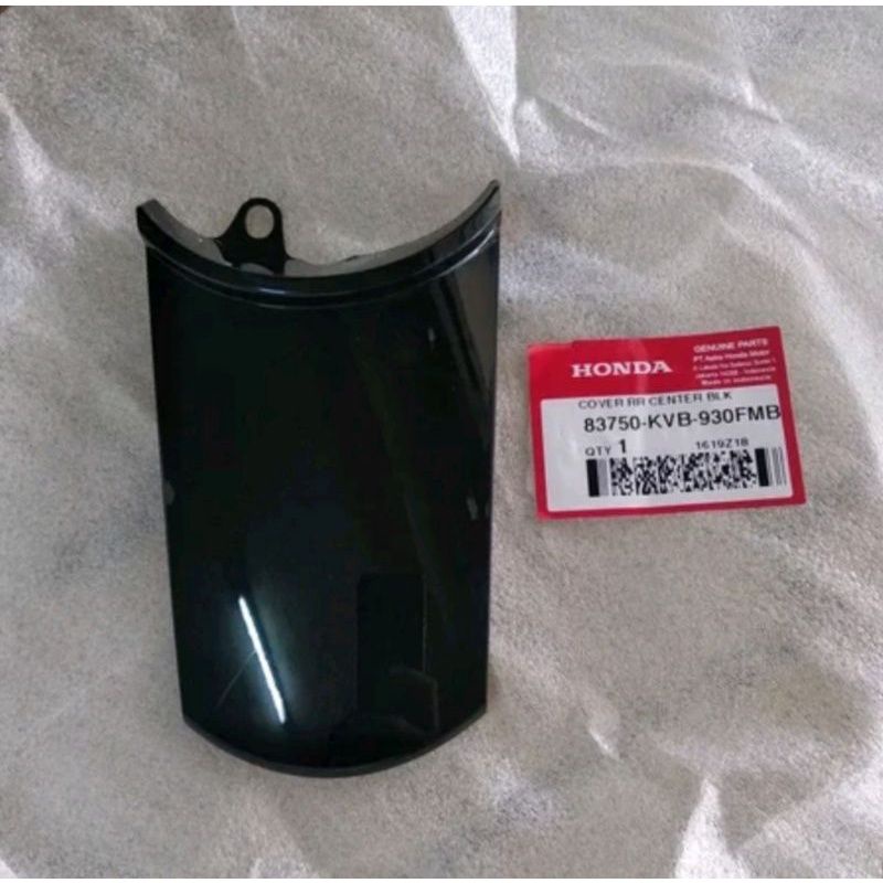 Cover Stop Sambungan Body Belakang Atas Lampu Honda Vario 110 old Lama Karbu Hitam Ori 83750-KVB-930