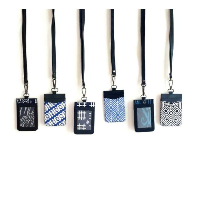 

パ Bukuku Nametag ID Card Lanyard Iceberg Kekinian