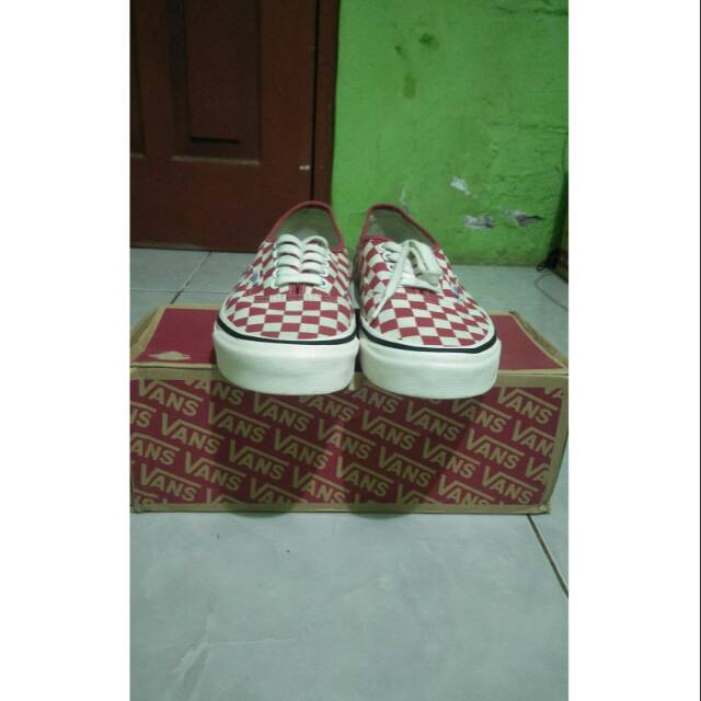 vans authentic 44dx anaheim  og red size 42 pt navya