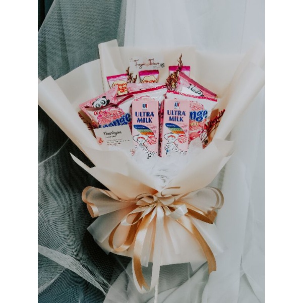 

SNACK BUCKET -GRADUATION - VALENTINE