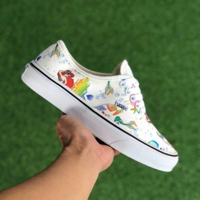 OBRAL VANS PREMIUM AUTHENTIC DISNEY MULTI WHITE WAFFLE DT