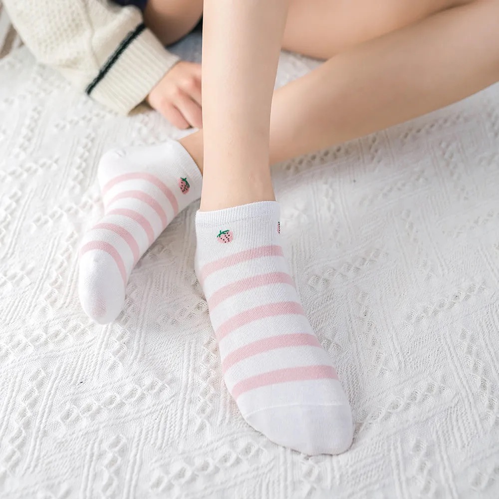 ☛TK☚ Kaos Kaki Wanita Motif Kotak Pink Strawberry Fashion Korea Women Sock Import R601