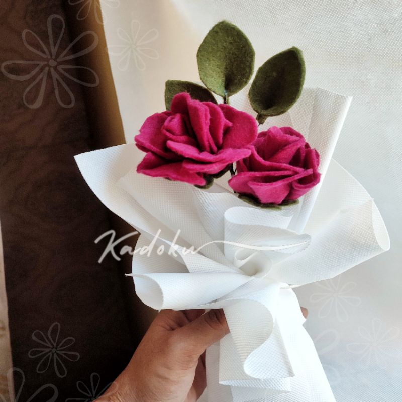 Buket Bunga Flanel Murah Wild Rose Mawar Kado Wisuda Ulang Tahun Murah Budget