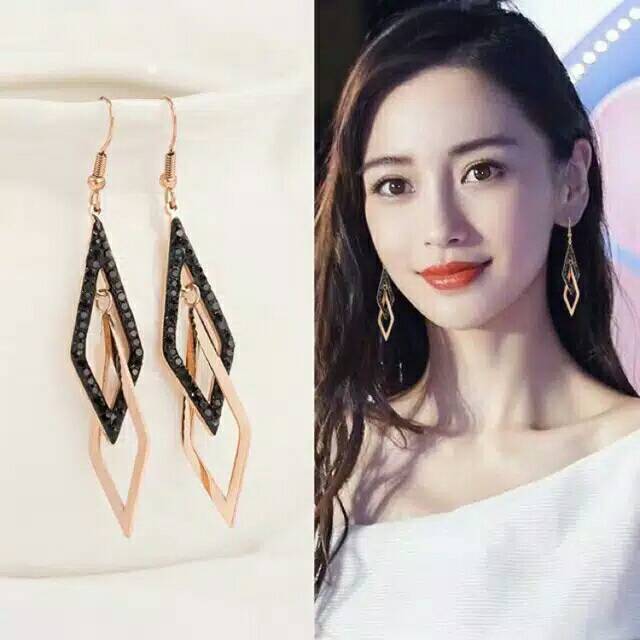 GG Anting Tusuk Fashion Wanita Korea Titanium Lapis Emas 18k#AT-102