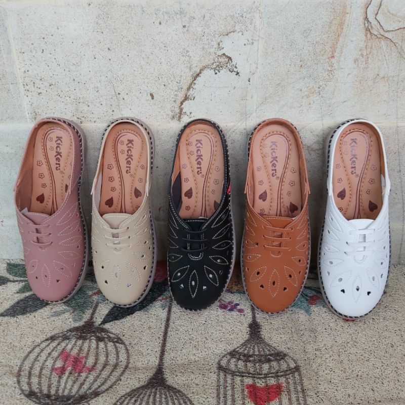 [bonus jilbab] SL.43 Sandal slop Kickers wanita bahan kulit / Sandal Sendal wanita warna putih / San