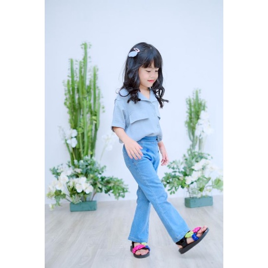 Camelia Kids Top by Keenanthi / Kemeja Crincle Anak / Kemeja Airflow Anak / Kemeja Anak / Atasan Anak / Kemeja Pocket Anak