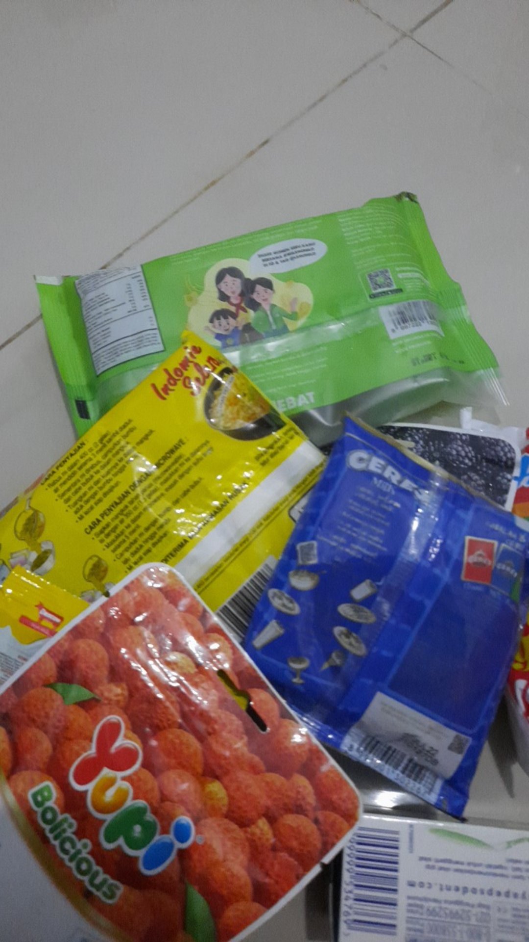 Rinso Deterjen Cair Konsentrat Perfume Essence 40ml