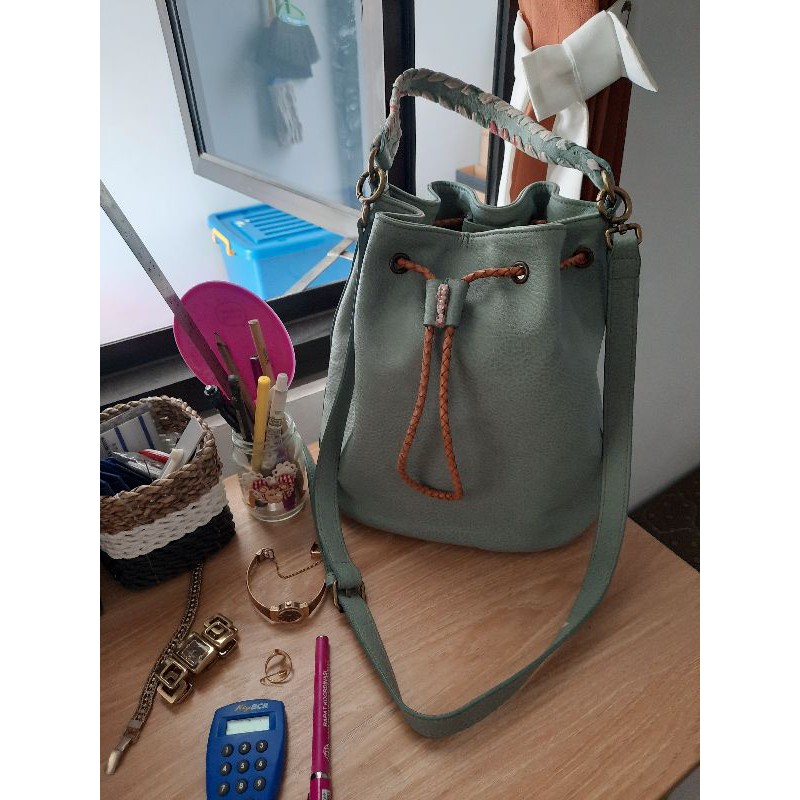 sling bag thursday island (SOLD)
