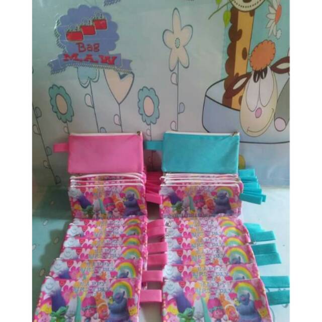 

Tas resleting+tempat pensil