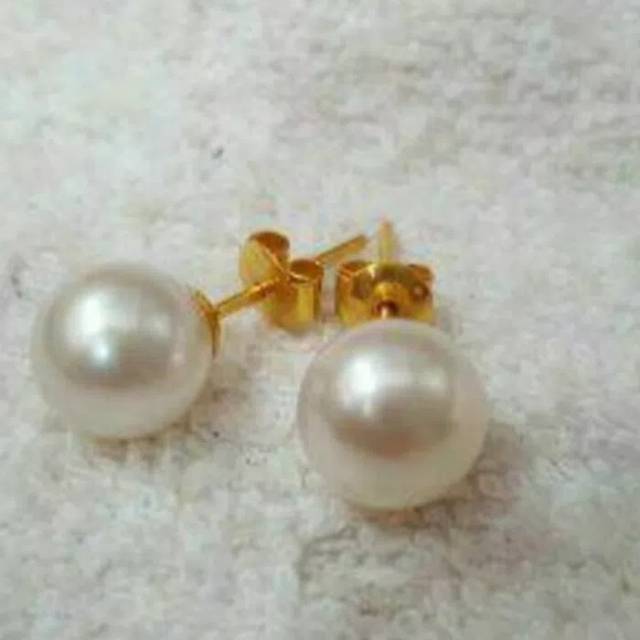 Giwang tusuk mutiara tawar super asli lombok,  mutiara lombok asli kwalitas terbaik,  giwang tusuk