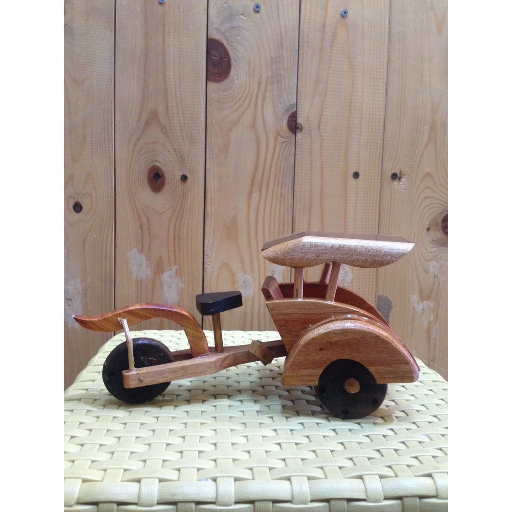 Miniatur / Souvenir Becak Kayu Besar