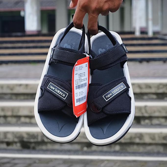 NEW STOCK SANDAL NEW BALANCE CARAVAN BEACH BLACK WHITE ORIGINAL