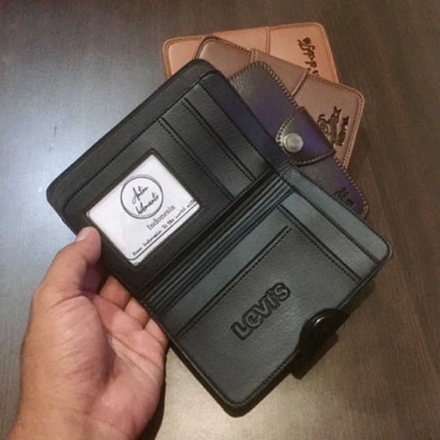 dompet lupat buku pria ukuran tanggung 3/4 13cm bahan kulit sintetis lokal colombo #dompet #dompetpria #dompetcowok #dompetcwek #dompetlipat