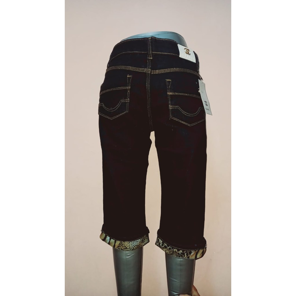 Celana Jeans Pendek Lipat Loreng Wanita