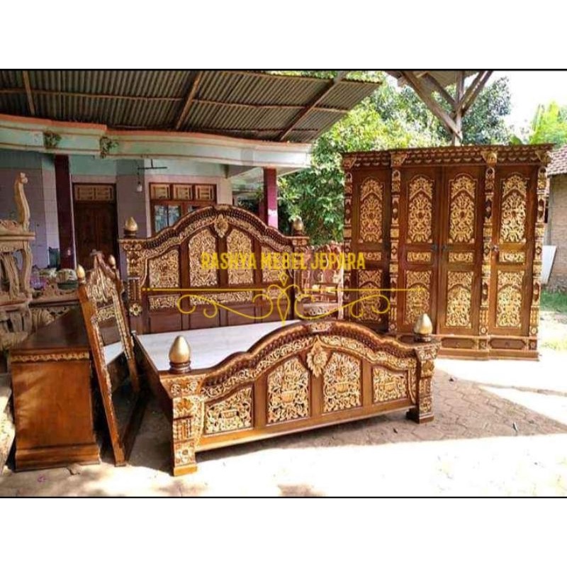 SET KAMAR UKIR GEBYOK ASLI FURNITUR JEPARA pintu 3