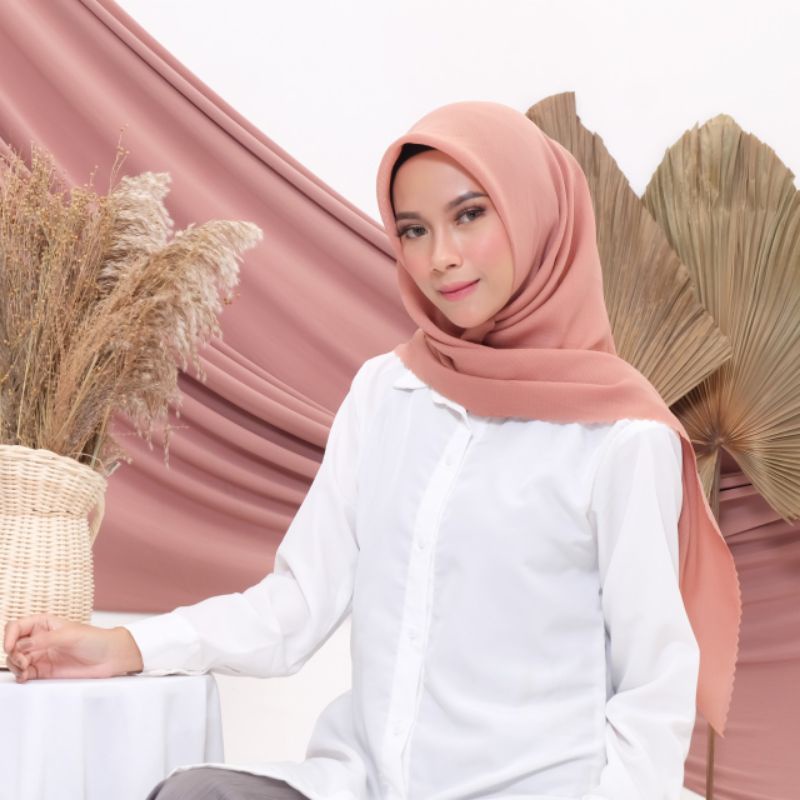 Plain Square | Hijab Segi Empat Waffle Square