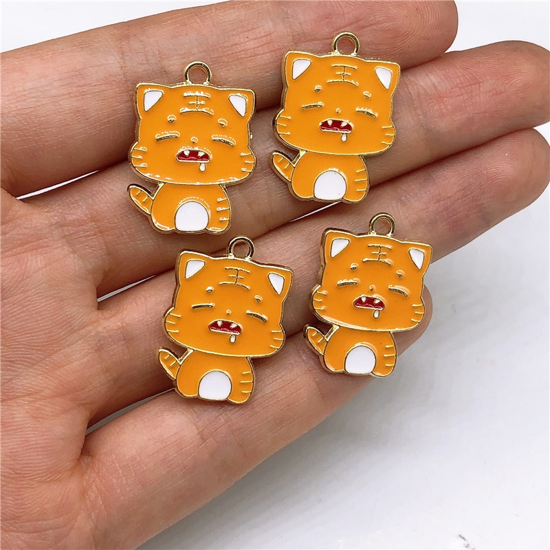 4pcs Liontin Enamel Desain Harimau Daisy Bahan Alloy Untuk Membuat Perhiasan Kalung Anting Gelang