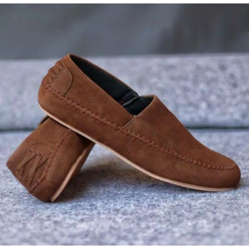 HIGHLAND BLACK |WOLF x COZY| Sepatu Slip on Pria Santai Casual Formal Suede Kerja Simple