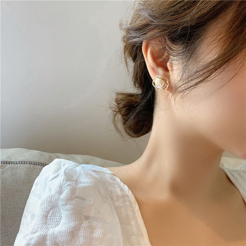 Anting Wanita Tusuk Model Rose Earrings Korean Style-2