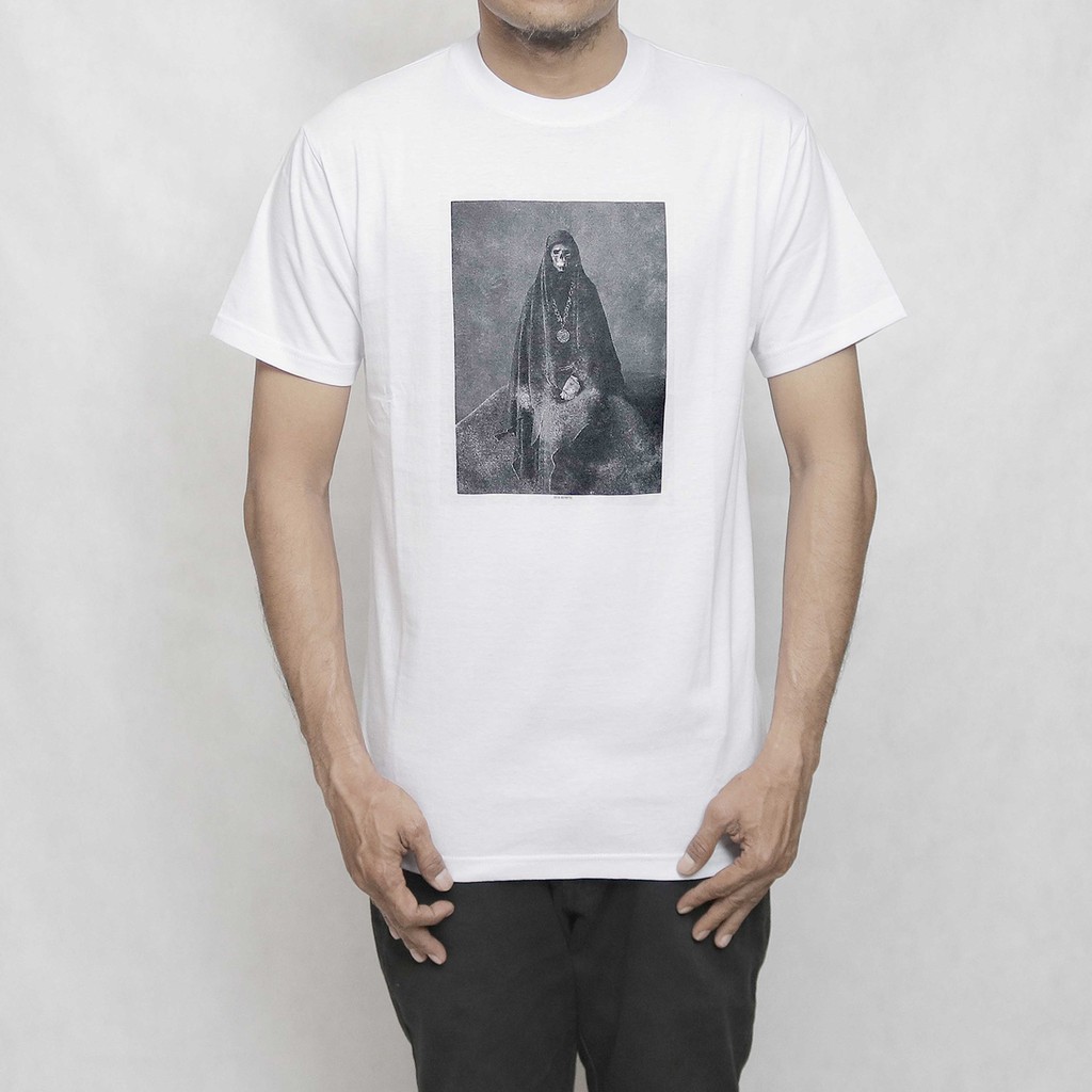 Heretic - T-Shirt - Portrait of White