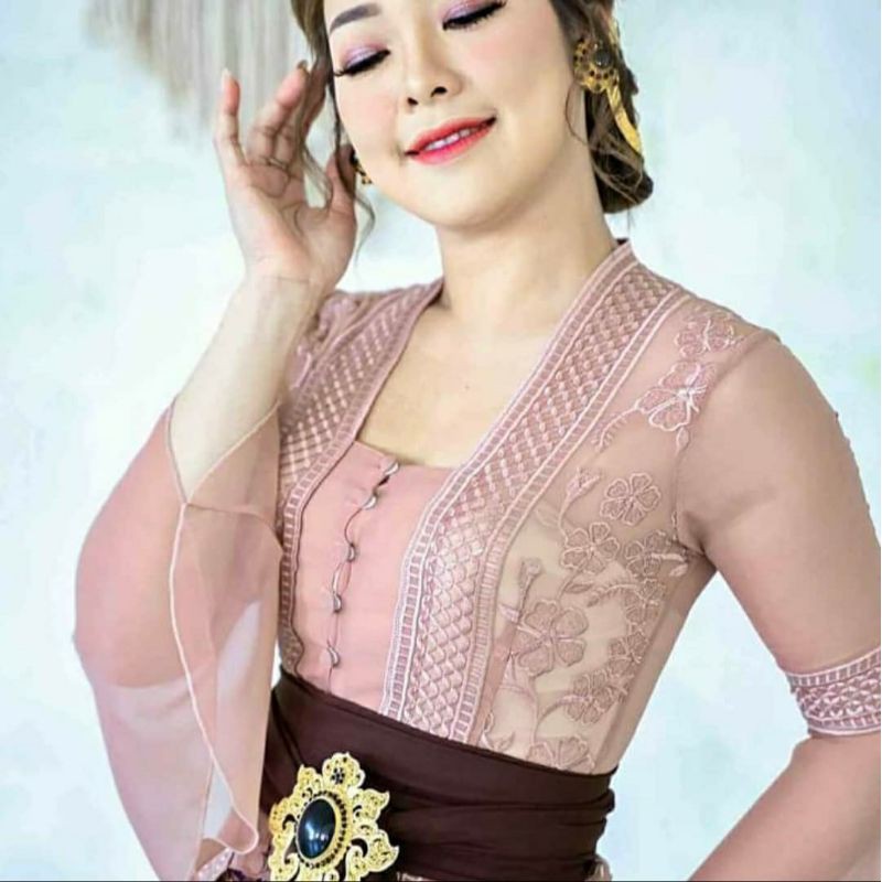 Kebaya Bordir Motif Cleopatra (masih bahan)