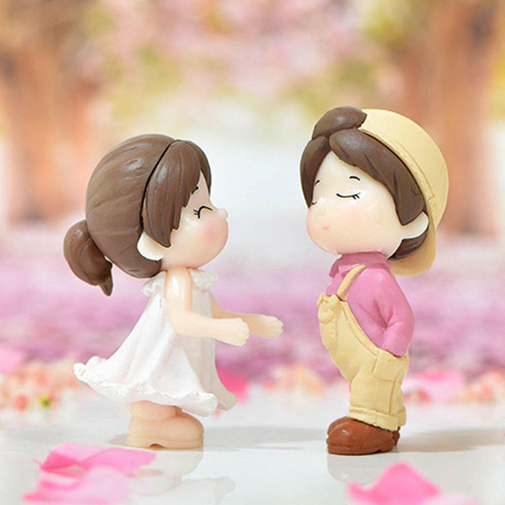 [Elegan] Dancing Couple Figurines Resin Kartun Untuk Hadiah Kekasih Gantungan Kunci Liontin Romantis Kerajinan Tangan