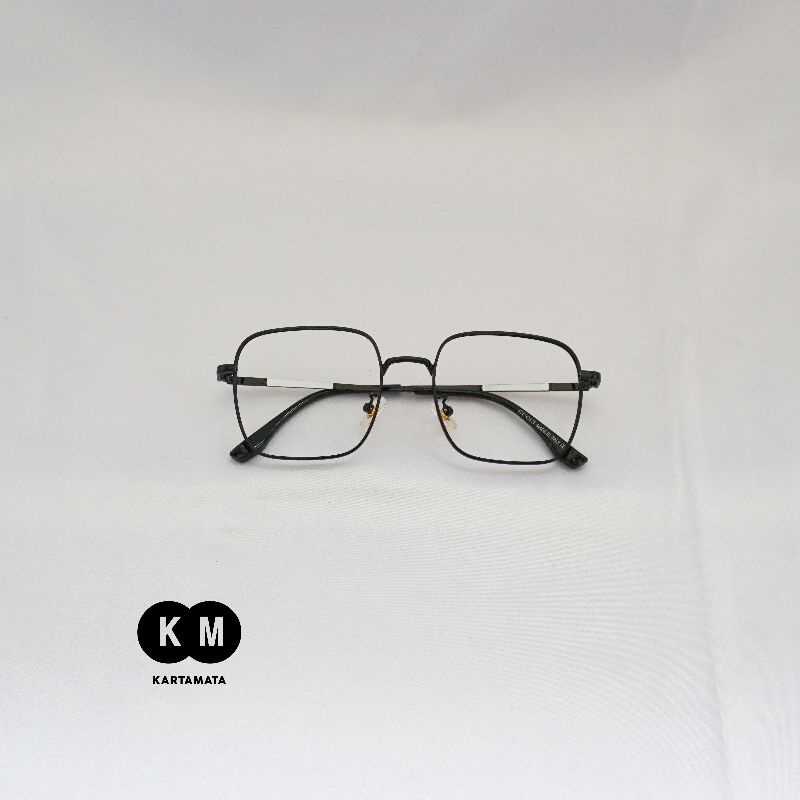 Kacamata kotak fashion wanita pria