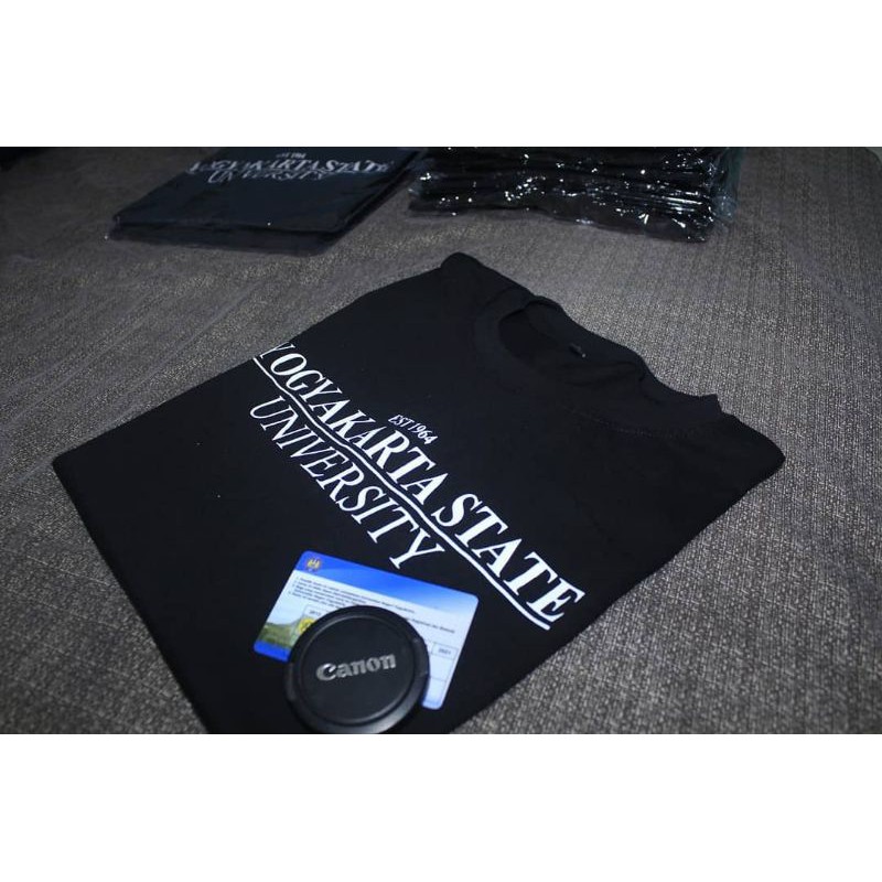 Kaos Universitas Negeri Yogyakarta (UNY)