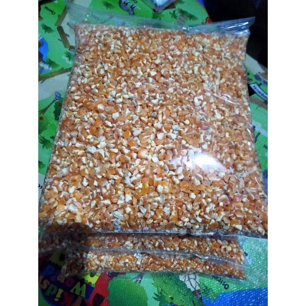 JAGUNG PECAH PAKAN BURUNG DARA AYAM ADUAN 1KG