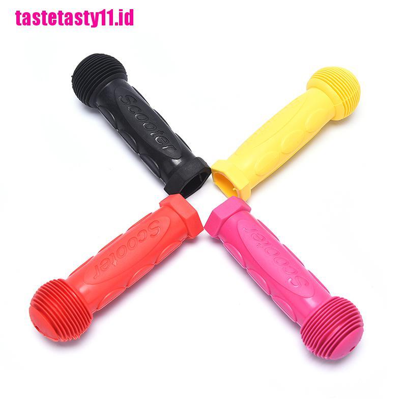 1 Pasang Grip Stang Sepeda Skateboard Skuter Bahan Karet Untuk Anak