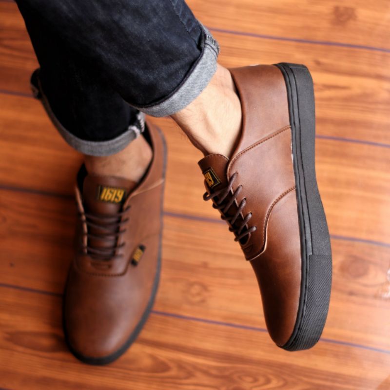 Sepatu Pria Sneakers Casual Original Spatu Sneaker Cowok Murah Keren Kets Santai Kerja Formal Kasual