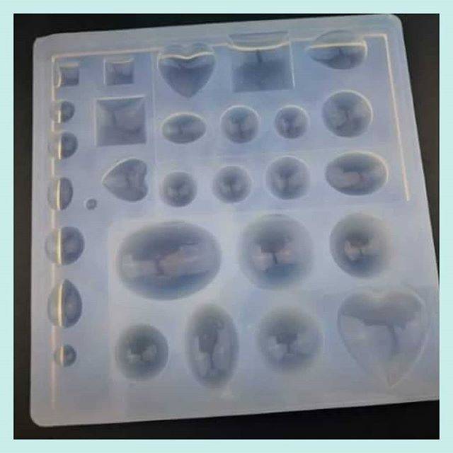 Silicone mold for resin and clay 14,5*14.5 cm
