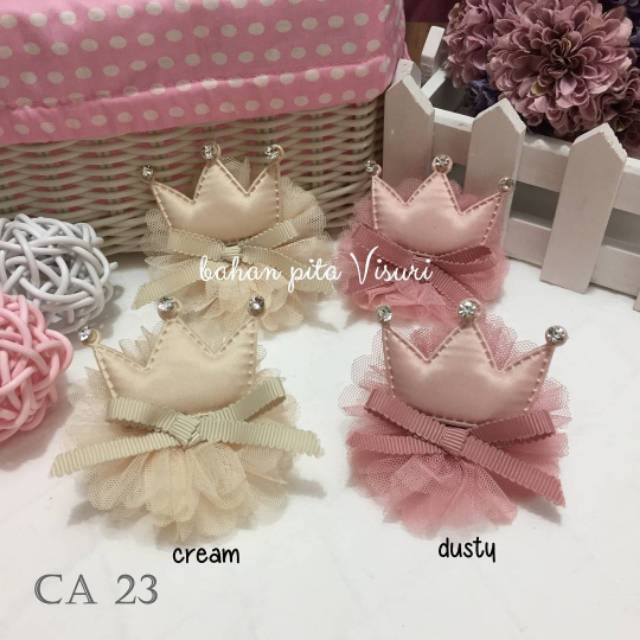 Aplikasi Crown Tulle Mata Blink