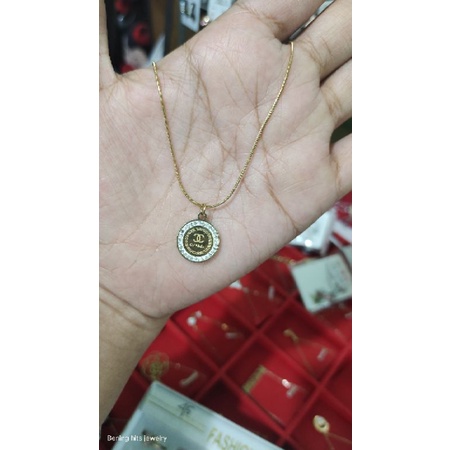 kalung titanium