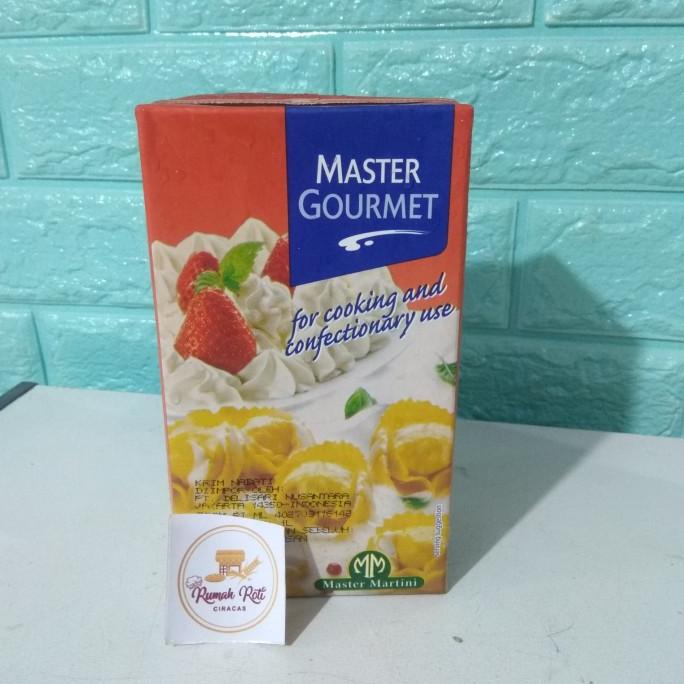 

(BISA COD) WHIPPING CREAM MASTER GOURMET MASTER 1KG DIARY 1000GR WHIPP CREAM FREE ONGKIR Kode 454
