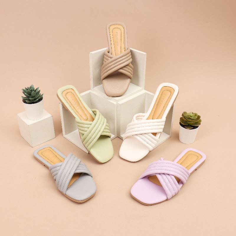 Pluffy - Claude Slippers | Sandal Flat Wanita