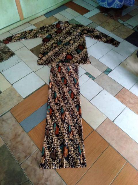 Couple Batik Kenanga Navy/ Rok Prisket Dan Hem