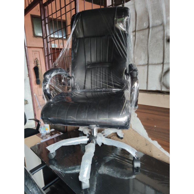 KURSI KANTOR DIREKTUR, KURSI DIREKTUR EXCECUTIVE, KURSI DIREKTUR MEWAH ELEGAN