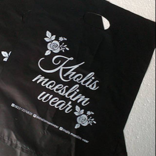

Plastik plus Sablon nama toko 35x50 isi 200pcs