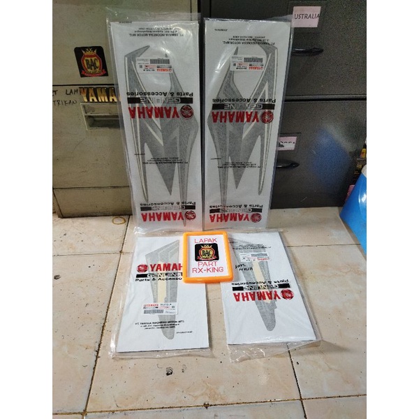 STRIPING RX KING 2004 HITAM STICKER LIS STRIPPING HITAM 2004 ORIGINAL