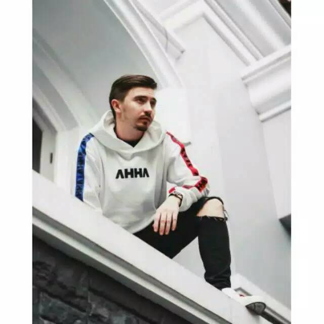 JAKET HOODIE AHHA PUTIH STRIP LIST MERAH BIRU