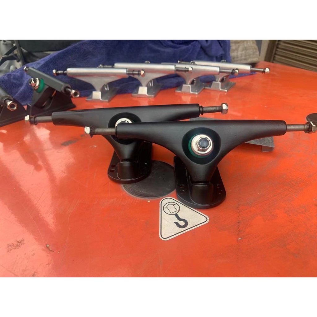 2pcs 7inch Pasang Beruang Kaliber Bahan Aluminum alloy Untuk Skateboard