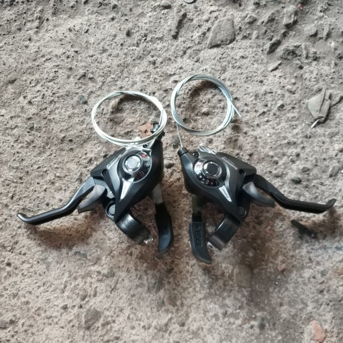 Shifter Operan Gigi Sepeda 8 Speed + Handle Rem Shimona Hitam