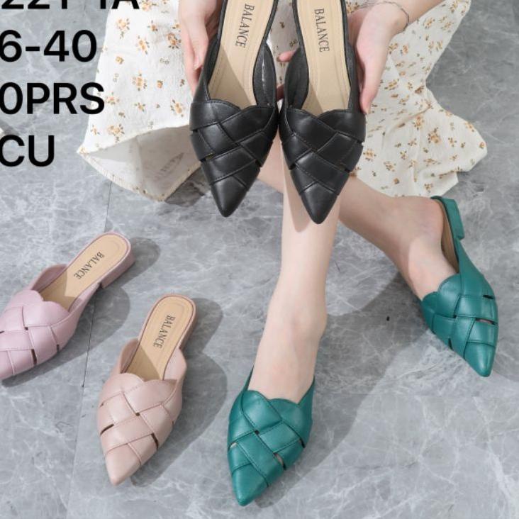 Penjualan Terbanyak.. Sepatu Sandal Bustong Jelly Shoes Lancip Wanita Anyam C221