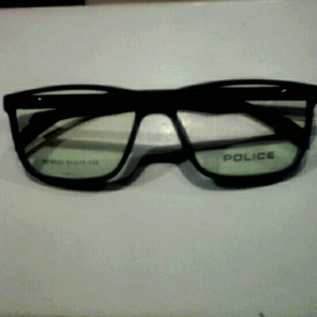 police kaca mata prame plano