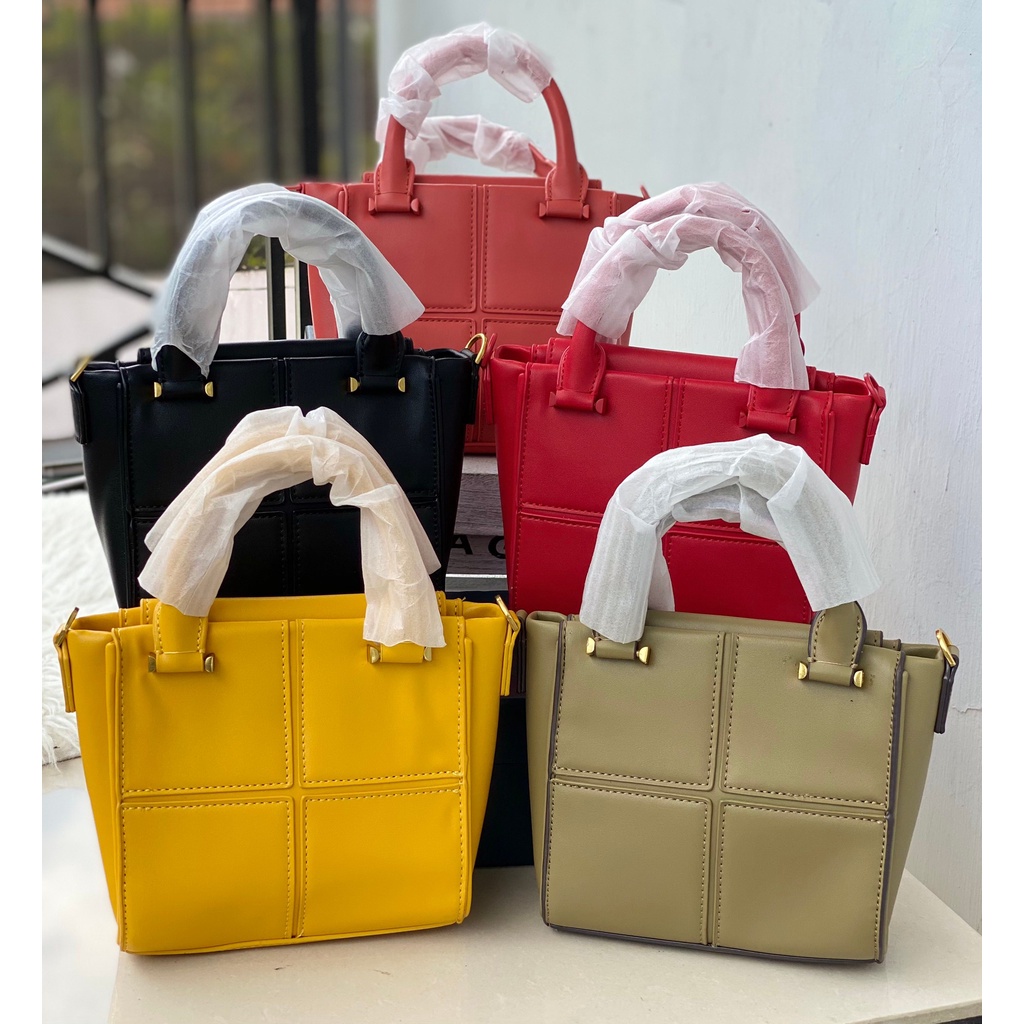 C*K TAS JINJING TANGAN TEXTURED PANELLED TOP HANDLE BAG 01950