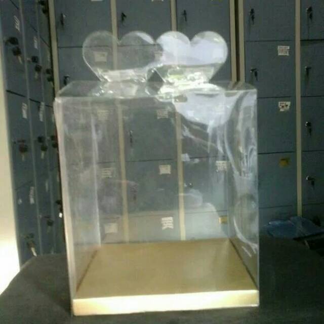 

Kotak mika 10 x 10 x 11 MA