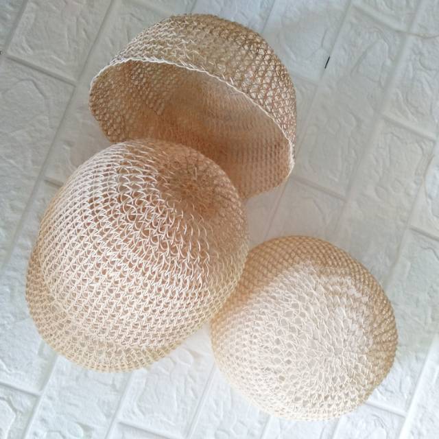 Peci Rotan Bulat Polos Khas Kalimantan